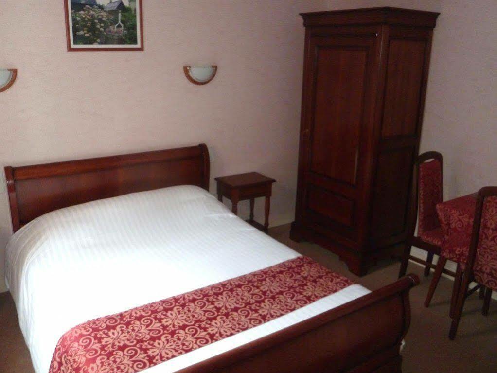 Le Relais De La Rance - Chambres D'Hotes Quédillac Kültér fotó