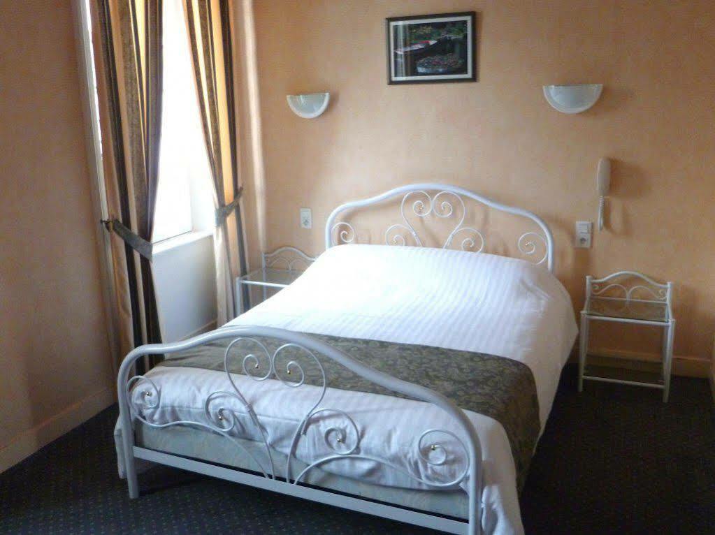 Le Relais De La Rance - Chambres D'Hotes Quédillac Kültér fotó